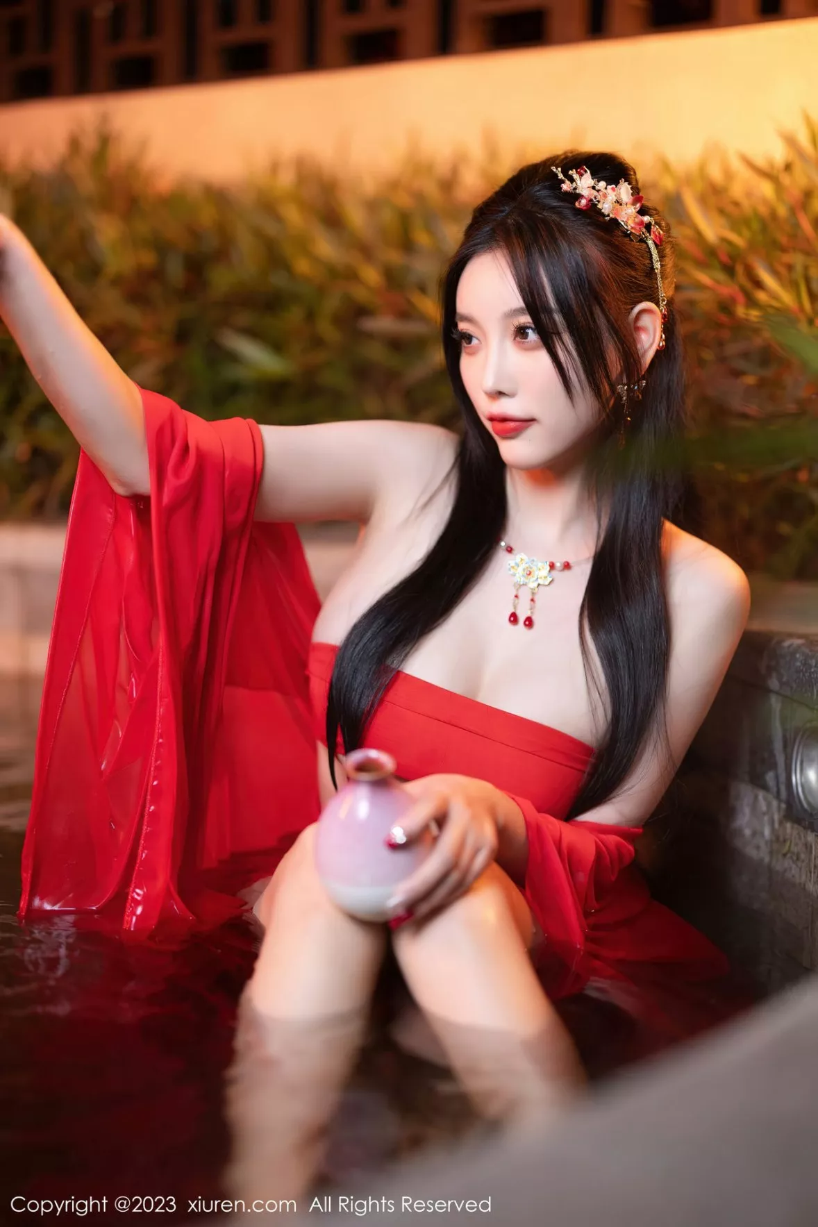 秀人集.com_[XiuRen秀人网]No.6149_女神杨晨晨Yome温泉性感半透红色丝绸秀丰满身材惹火诱惑写真88P