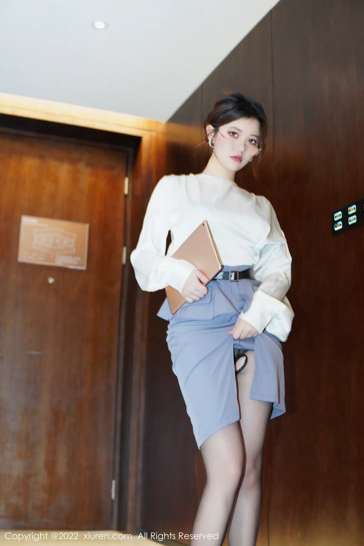 秀人集.com_[XiuRen秀人网]No.6028_模特奈奈子醉酒女教师主题半脱露绿灰色蕾丝内衣撩人诱惑写真79P