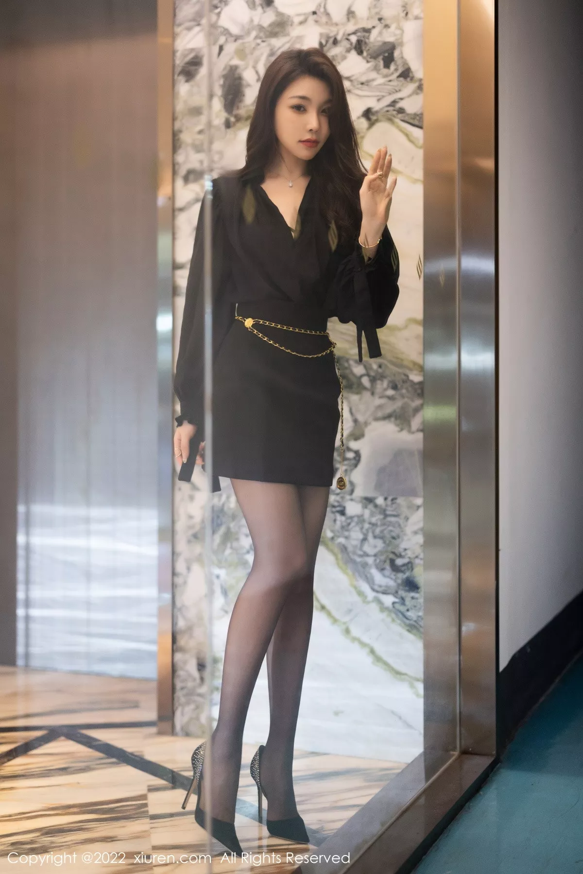 秀人集.com_[XiuRen秀人网]No.6033_女神徐莉芝Booty私房半脱露黑色情趣内衣配无内黑丝诱惑写真83P