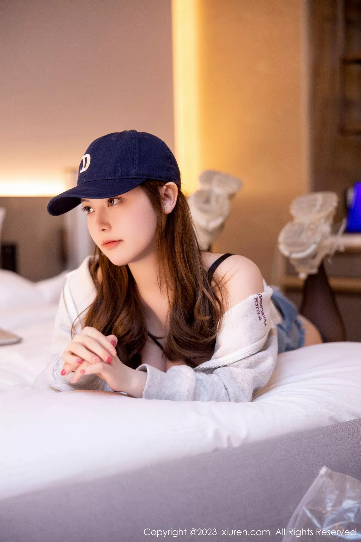 秀人集.com_[XiuRen秀人网]No.6155_模特豆瓣酱角色扮演性感黑色蕾丝内衣配超薄黑丝惹火诱惑写真87P