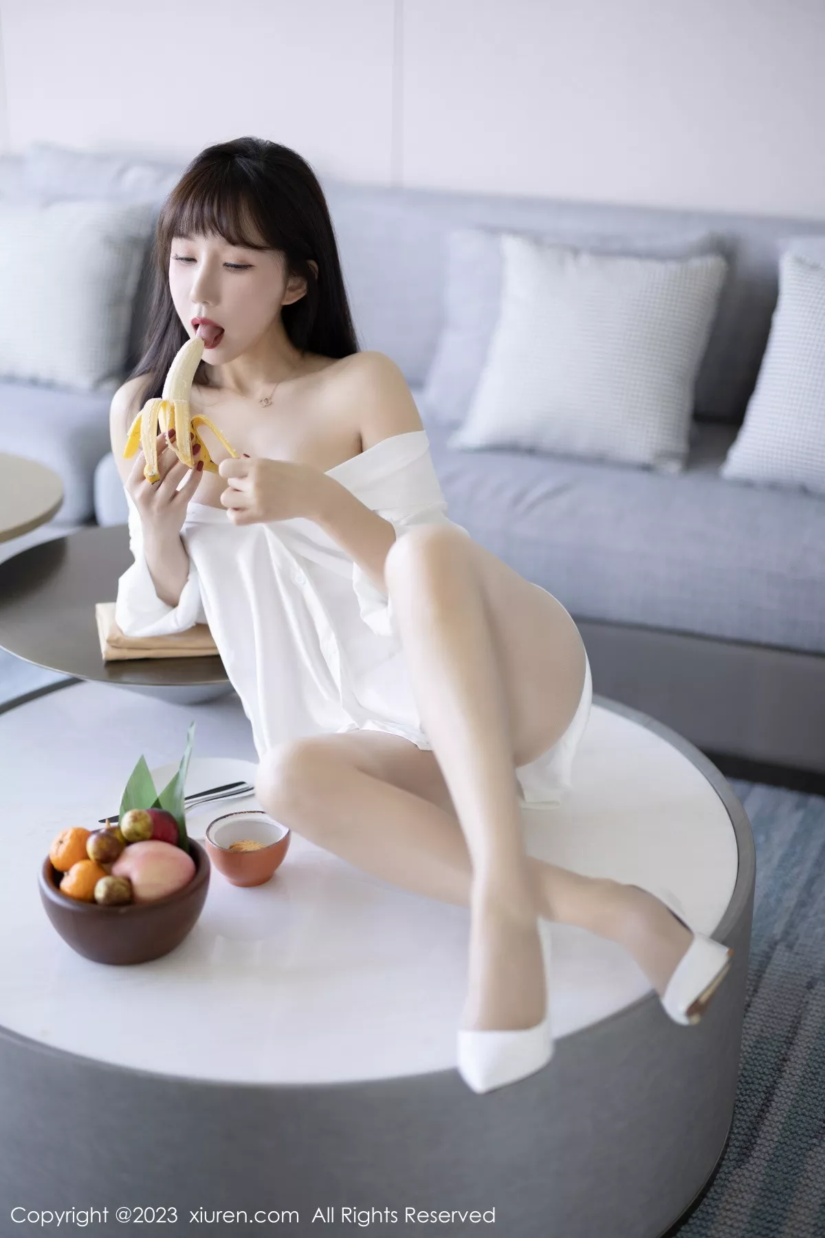 秀人集.com_[XiuRen秀人网]No.6153_模特波巧酱海南岛旅拍性感白T配原色丝袜秀曼妙身姿诱惑写真82P