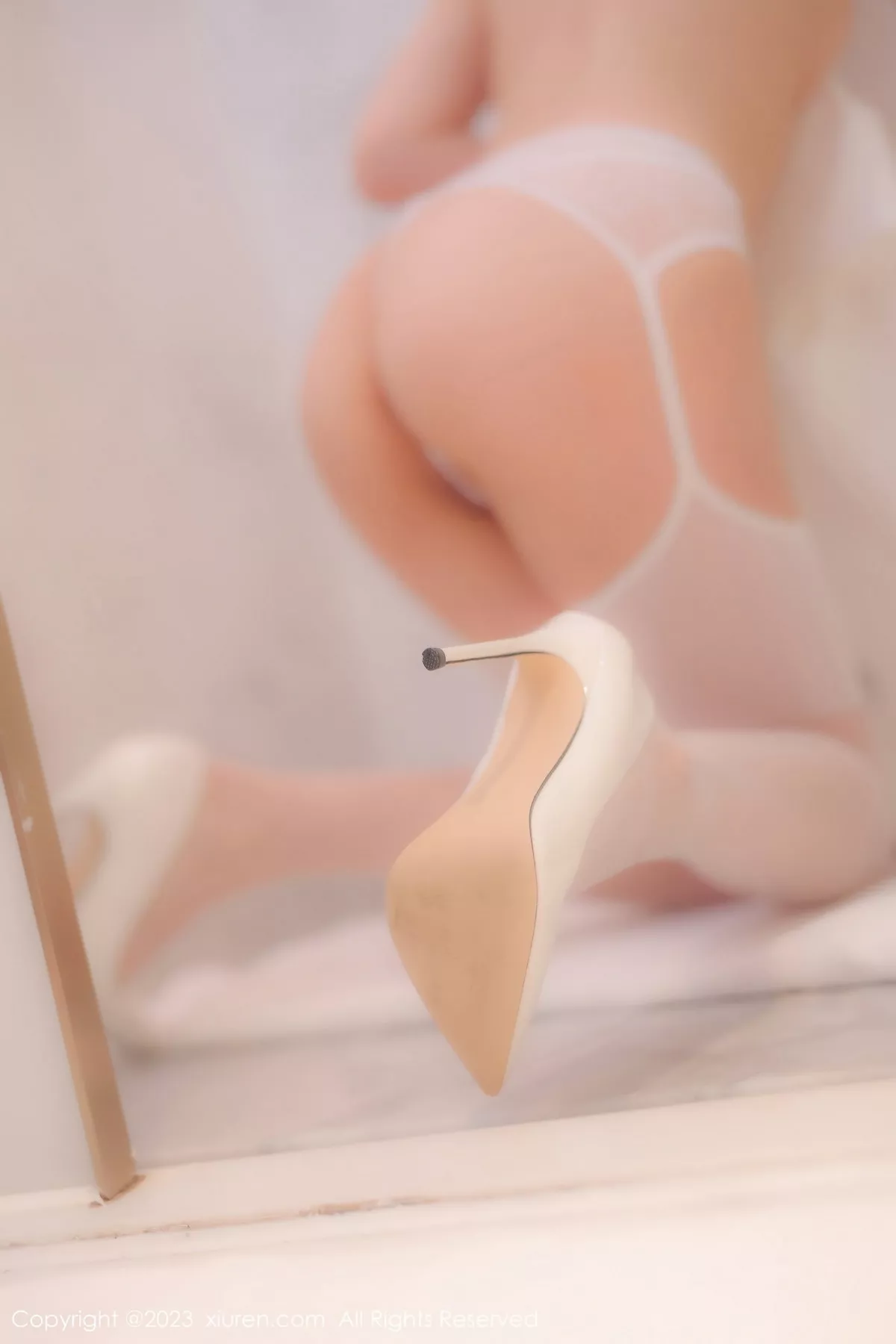 秀人集.com_[XiuRen秀人网]No.6221_模特婠婠么性感白色情趣护士服配白丝吊袜秀曼妙身姿绝美写真81P