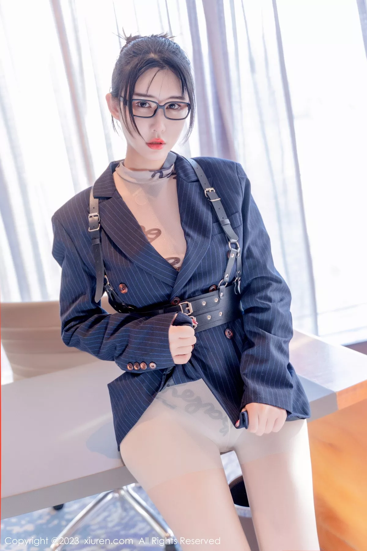 秀人集.com_[XiuRen秀人网]No.6255_模特夏沫沫tifa私人秘书主题性感超薄肉丝秀完美身材诱惑写真62P