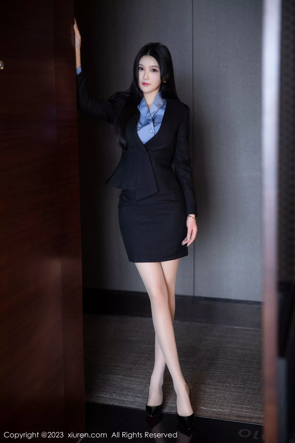 秀人集.com_[XiuRen秀人网]No.6254_新人模特圆圆酱性感Ol装扮露黑色蕾丝内衣配原色丝袜诱惑写真86P