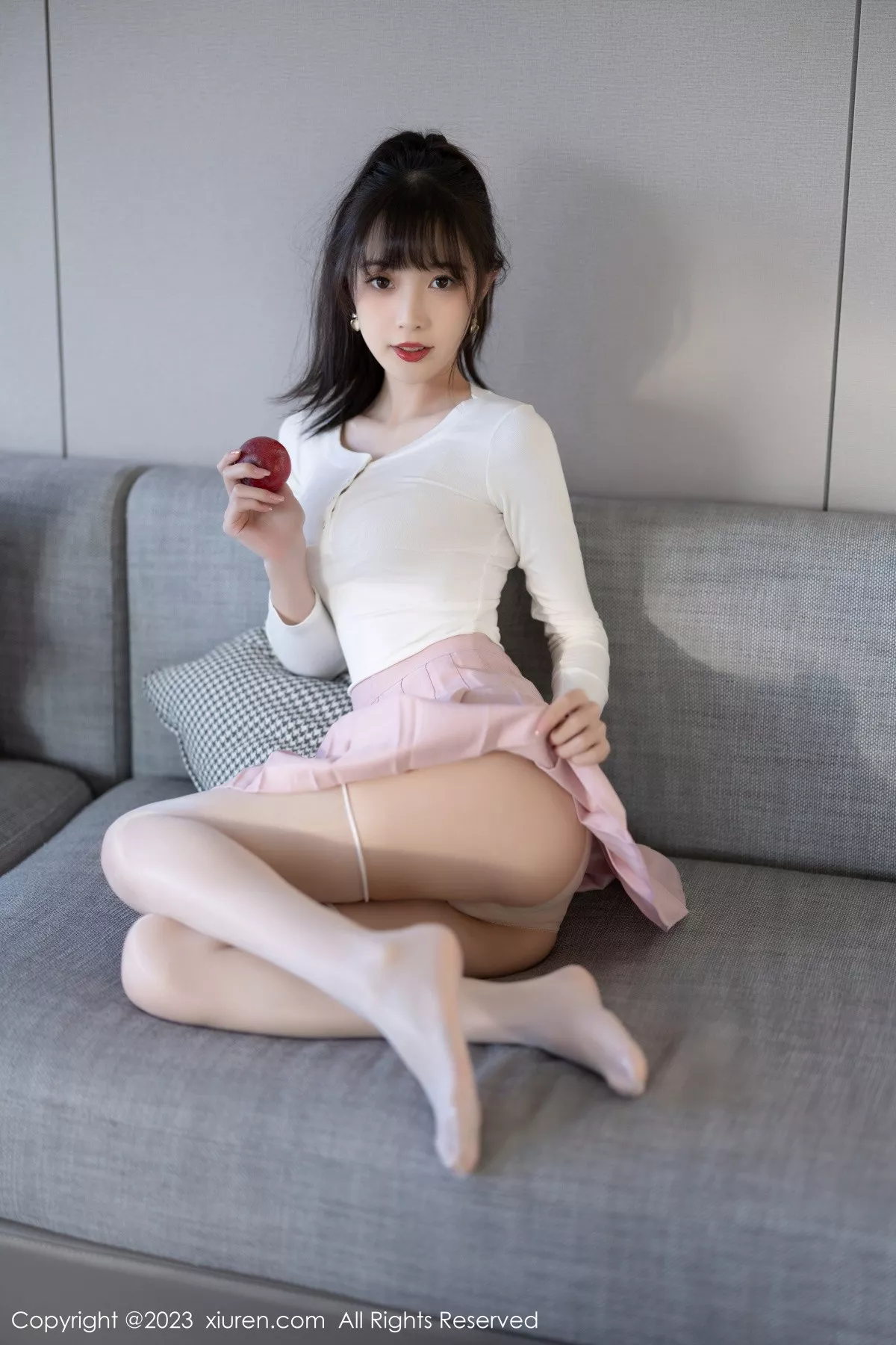 秀人集.com_[XiuRen秀人网]No.6263_模特林星阑白色上衣配粉色短裙露性感内衣秀曼妙身材诱惑写真85P