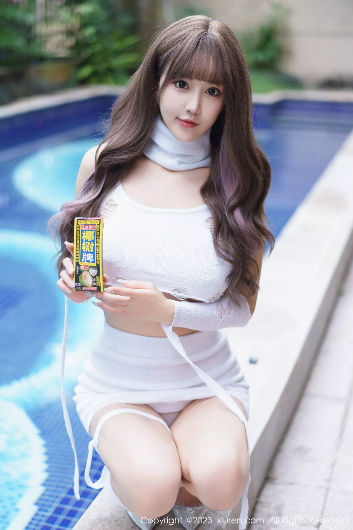 秀人集.com_[XiuRen秀人网]No.6261_女神朱可儿Flora白色短款上衣配短裙秀雪峰美臀丰满诱惑写真80P