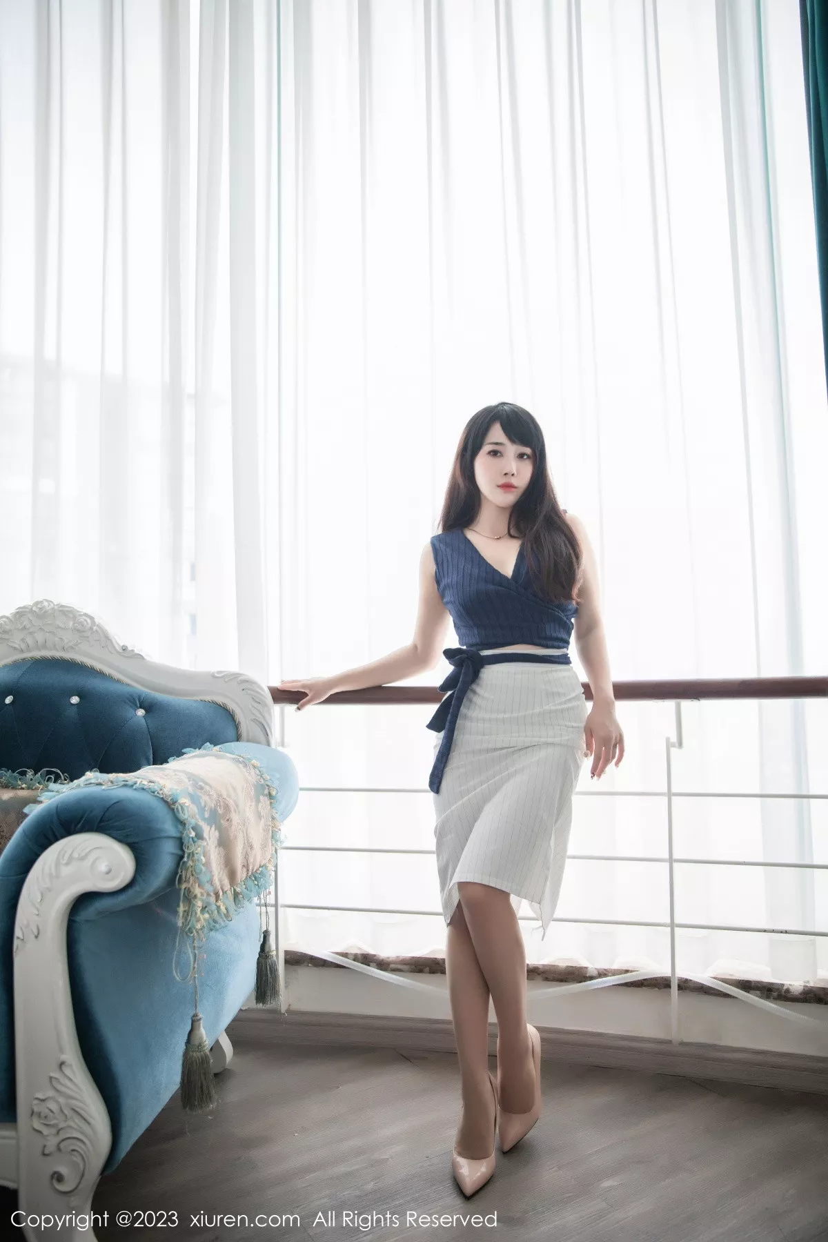 秀人集.com_[XiuRen秀人网]No.6272_模特严利娅Yuliya蓝色上衣配白短裙露蓝色内衣超薄肉丝诱惑写真63P