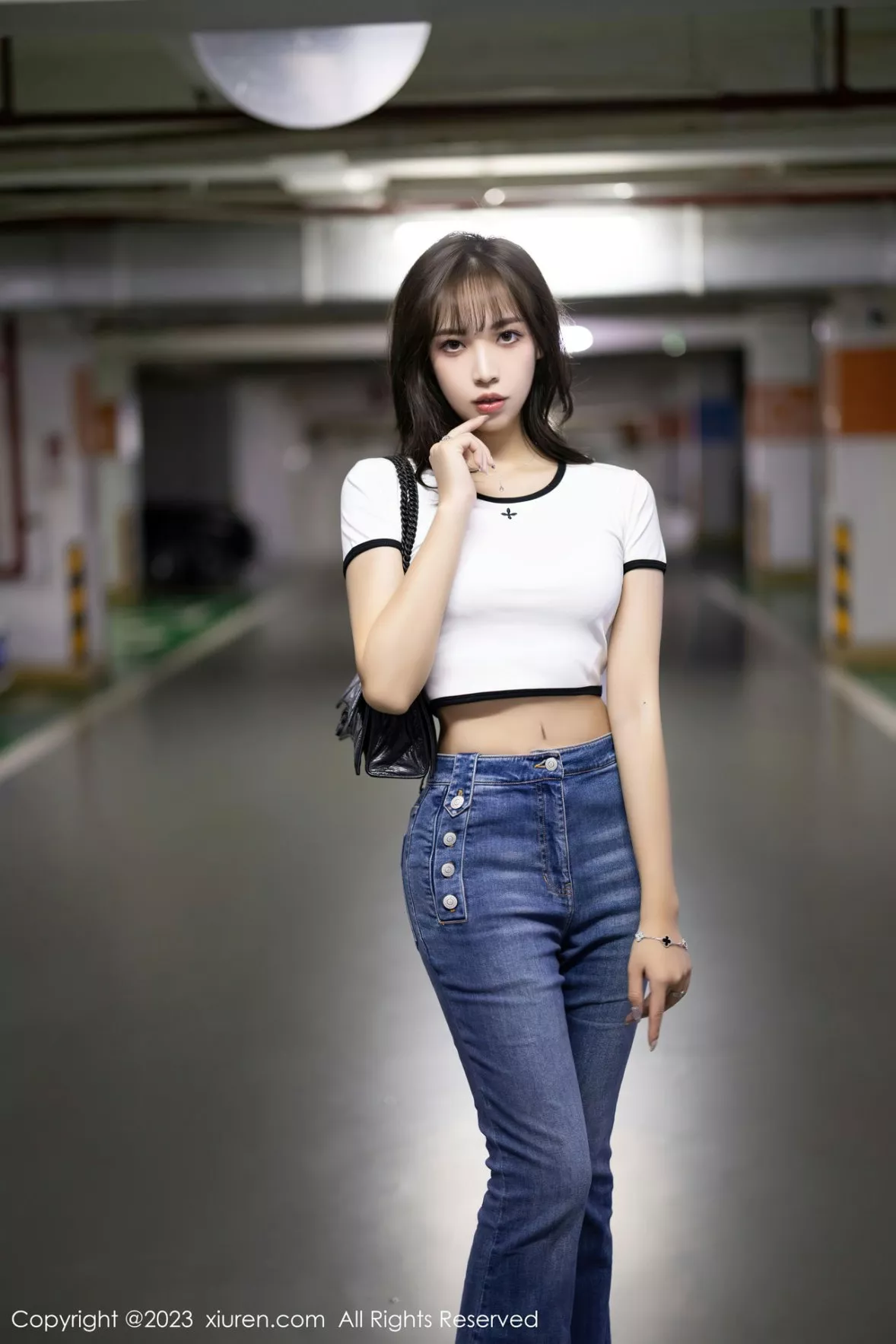 秀人集.com_[XiuRen秀人网]No.6160_模特郑颖姗Bev白色上衣配牛仔长裤露蕾丝内衣超薄肉丝诱惑写真90P