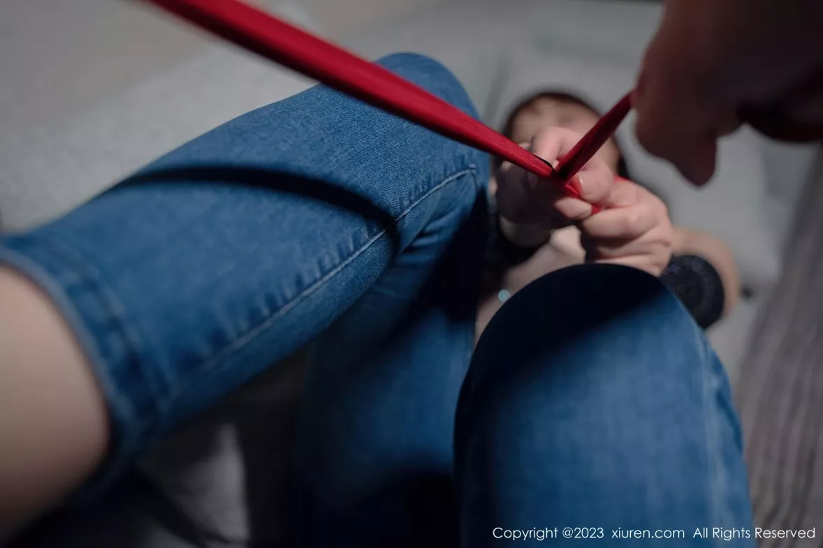 秀人集.com_[XiuRen秀人网]No.6159_模特Arude薇薇性感黑色轻透高开叉网纱秀豪乳遮点极致诱惑写真55P