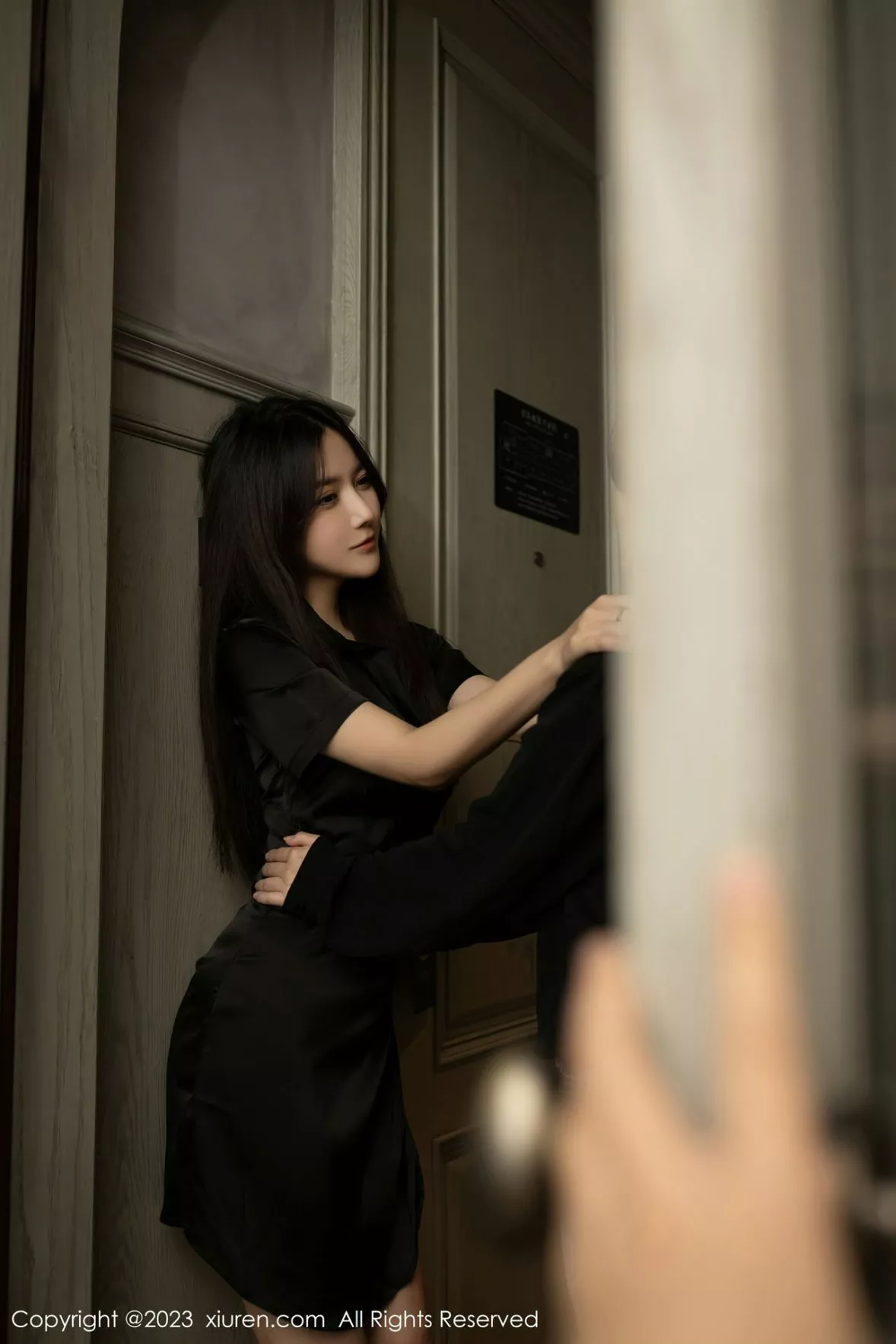 秀人集.com_[XiuRen秀人网]No.6172_模特鱼子酱Fish三亚旅拍红色蕾丝内衣+黑色内衣完美诱惑写真88P