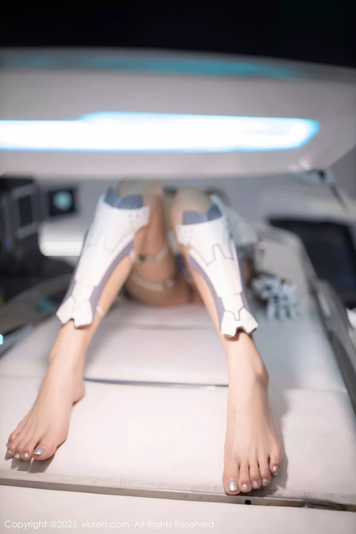 秀人集.com_[XiuRen秀人网]No.6173_模特就是阿朱啊实验室场景机器人装饰秀绝美身姿迷人诱惑写真90P