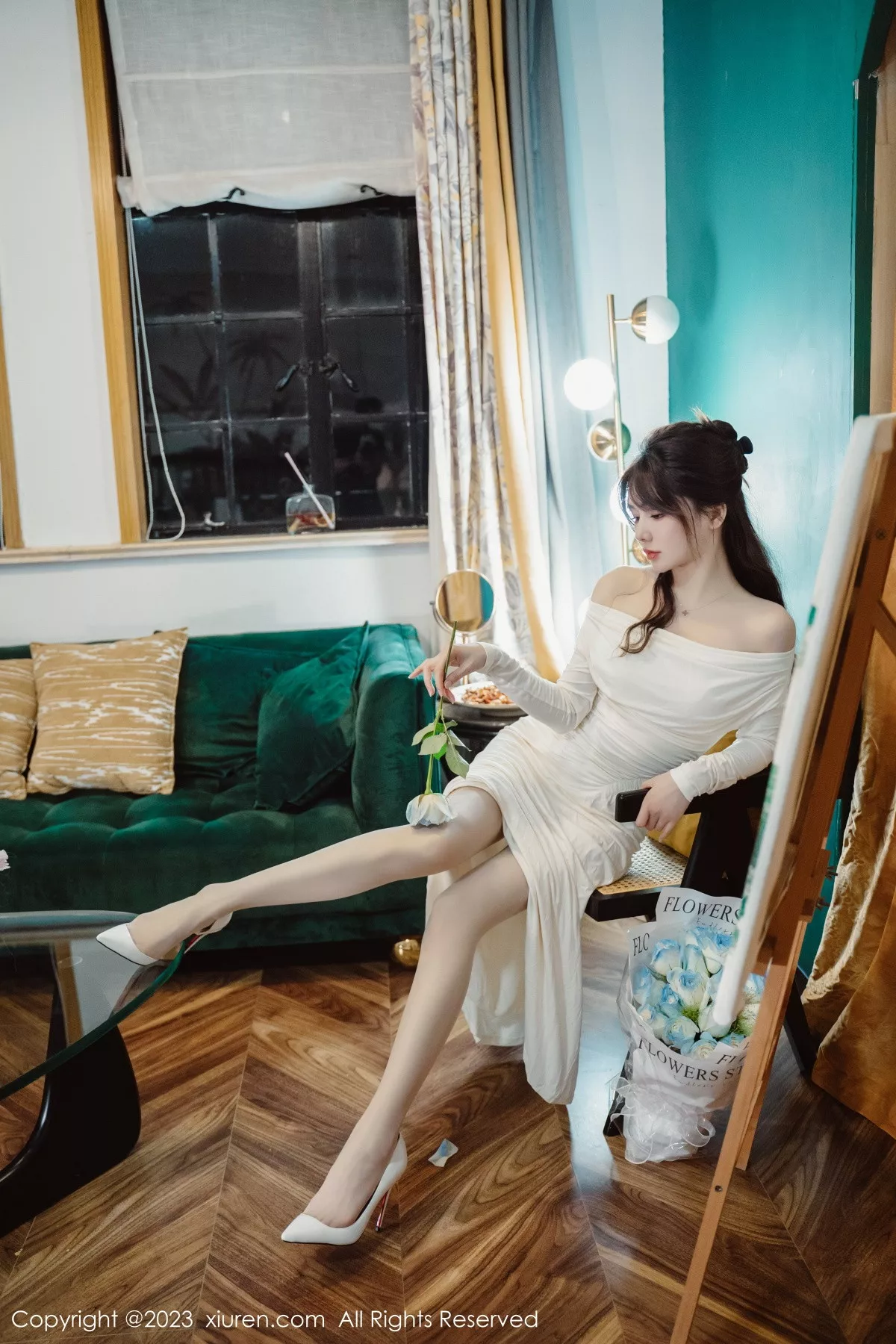 秀人集.com_[XiuRen秀人网]No.6182_模特婠婠么脱白色连衣长裙露蕾丝内衣配开档白丝迷人诱惑写真79P