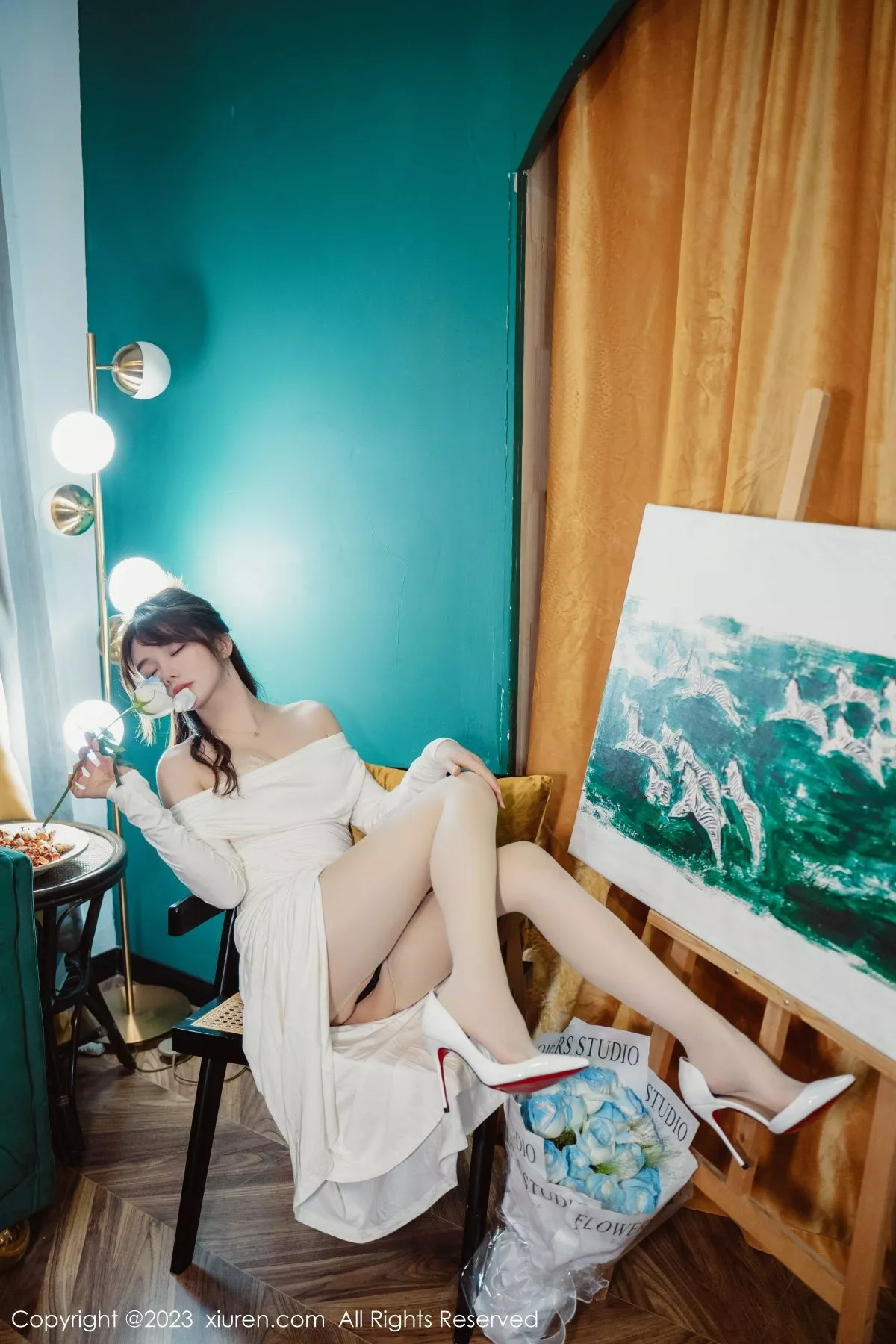 秀人集.com_[XiuRen秀人网]No.6182_模特婠婠么脱白色连衣长裙露蕾丝内衣配开档白丝迷人诱惑写真79P