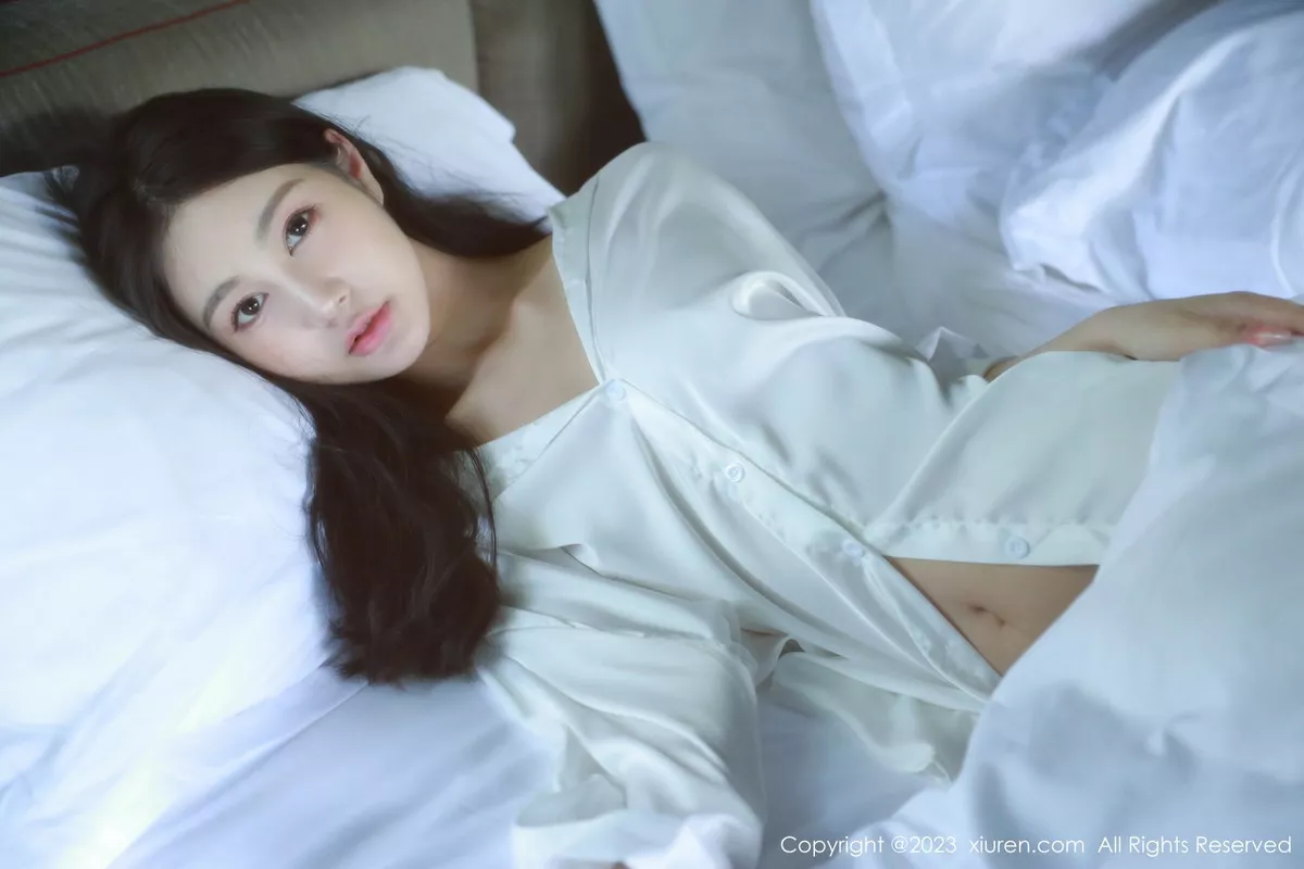 秀人集.com_[XiuRen秀人网]No.6183_模特谢晚晚私房床上脱性感白T秀曼妙身姿美轮美奂迷人诱惑写真44P