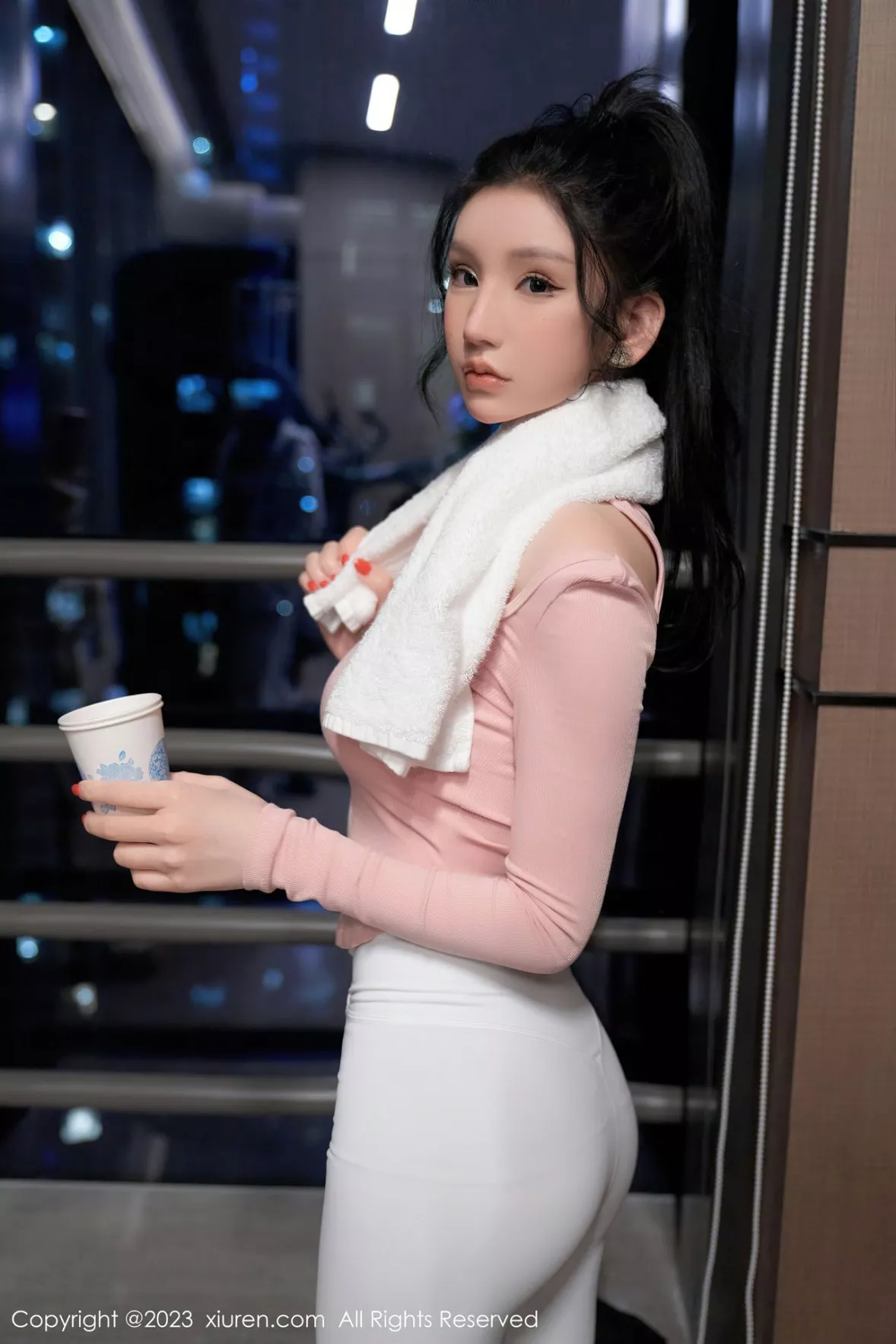 秀人集.com_[XiuRen秀人网]No.6285_女神周于希Sally澳门旅拍健身少女主题超薄肉丝秀翘臀诱惑写真80P