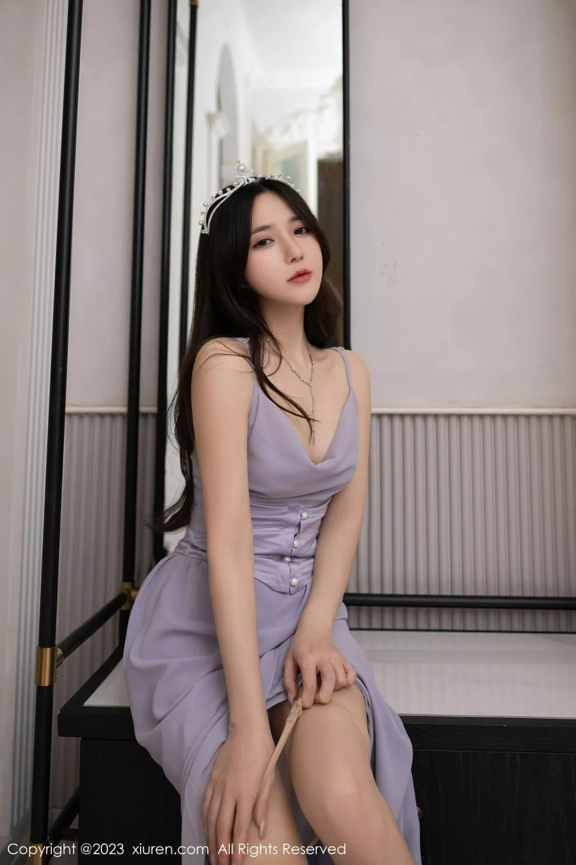 秀人集.com_[XiuRen秀人网]No.6286_模特鱼子酱Fish生日篇主题紫灰色连衣长裙秀曼妙身姿迷人写真83P