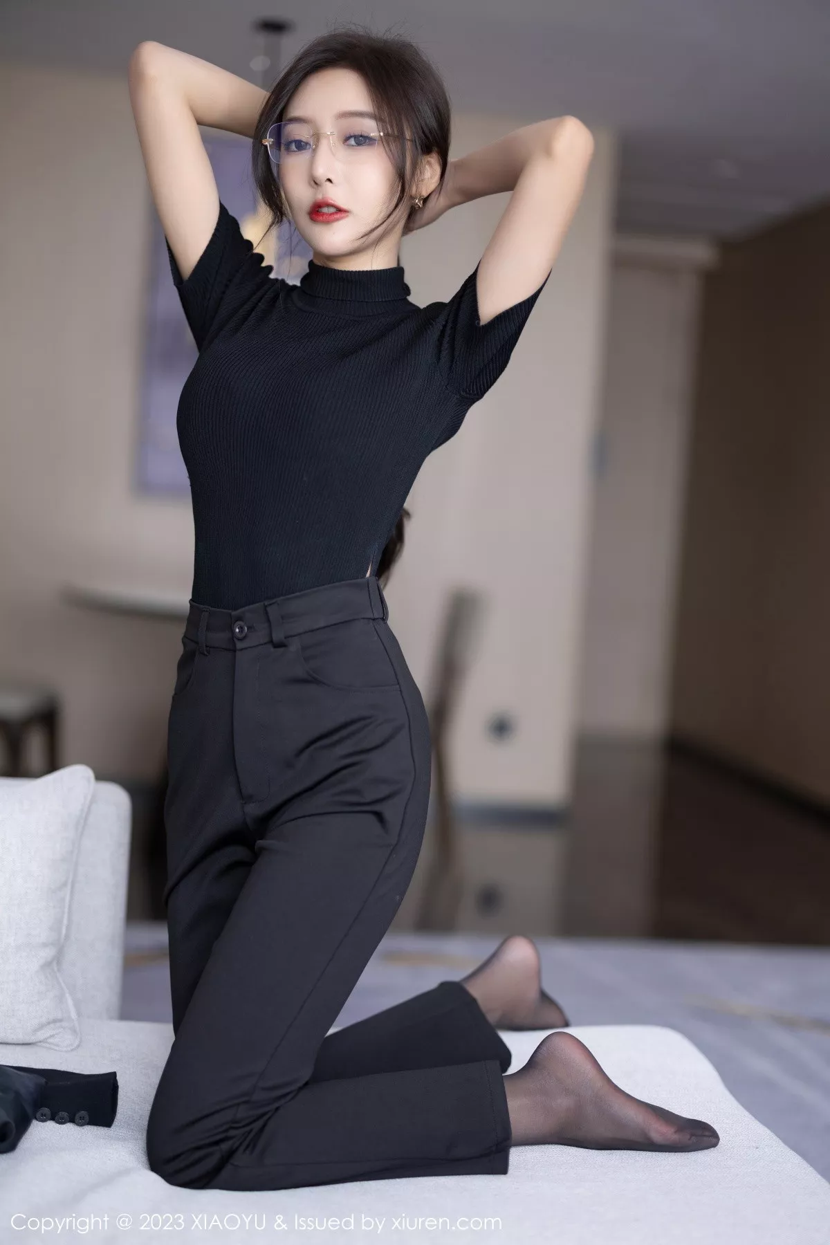 秀人集.com_[XiaoYu画语界]Vol.974_女神王馨瑶yanni性感黑色Ol装露黑色蕾丝内衣超薄黑丝诱惑写真93P