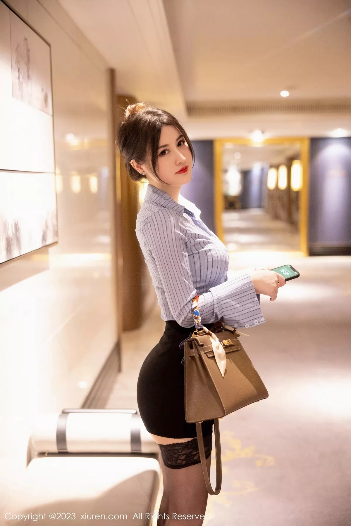 秀人集.com_[XiuRen秀人网]No.6343_模特诗诗kiki条纹T恤配黑短裙露性感蕾丝内衣魅惑黑丝诱惑写真78P