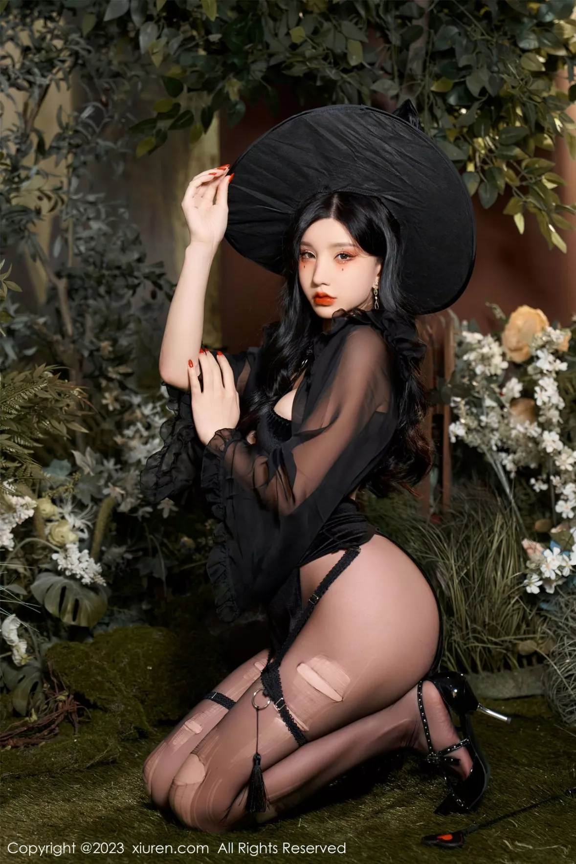 秀人集.com_[XiuRen秀人网]No.6362_女神周于希Sally女巫的救赎主题半脱露豪乳遮点惹火诱惑写真71P