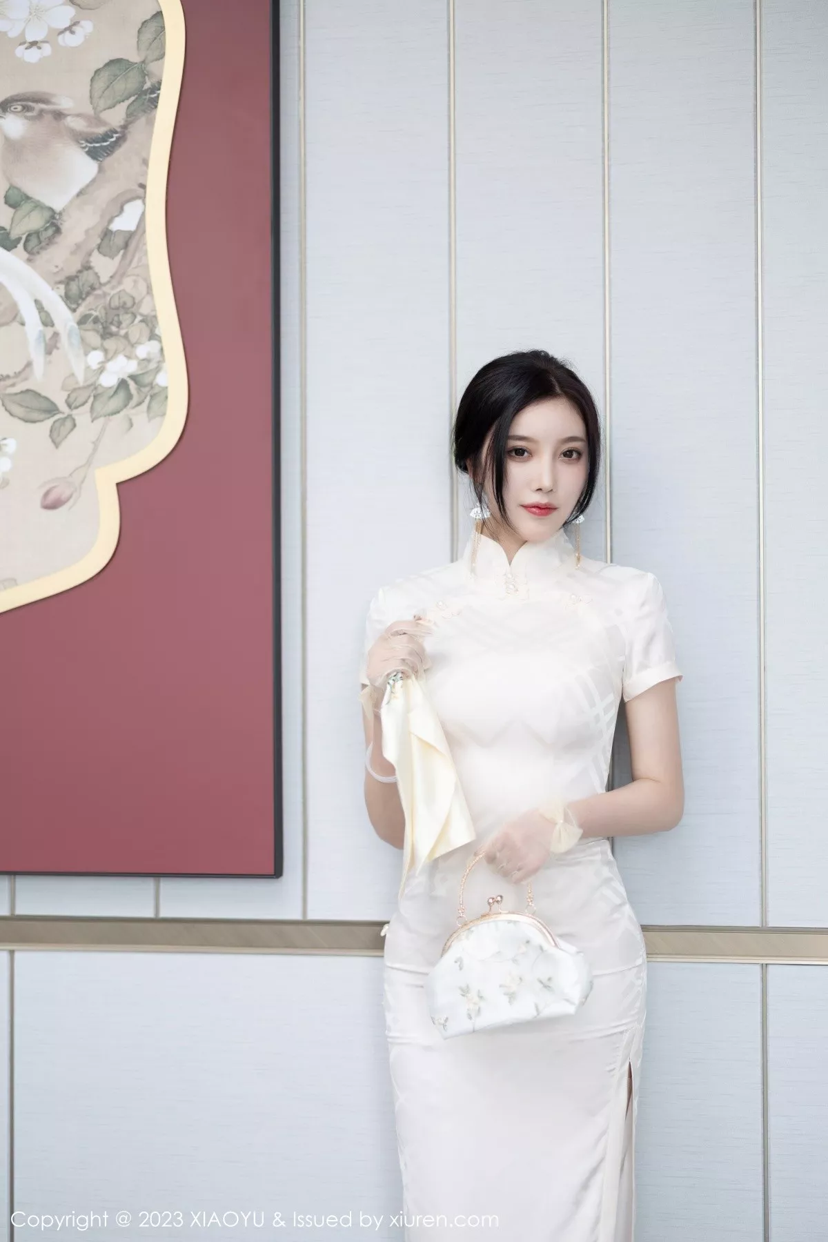 秀人集.com_[XiaoYu画语界]Vol.978_女神杨晨晨Yome性感白色典雅旗袍配白丝袜秀丰腴身材诱惑写真85P