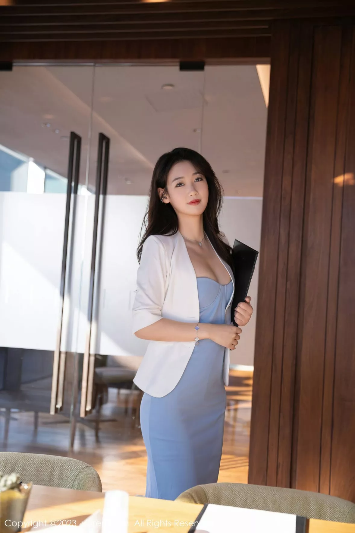 秀人集.com_[XiuRen秀人网]No.6368_模特唐安琪性感OL职业装配超薄肉丝秀曼妙身姿迷人诱惑写真83P