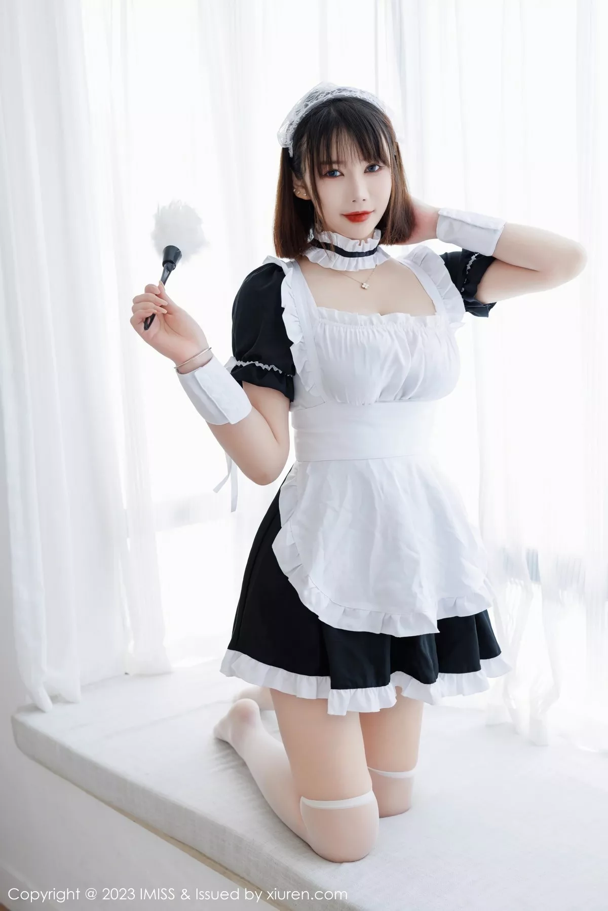 秀人集.com_[IMISS爱蜜社]Vol.720_模特Evon陈赞之黑白女仆装露性感黑色内衣秀凹凸身材诱惑写真39P