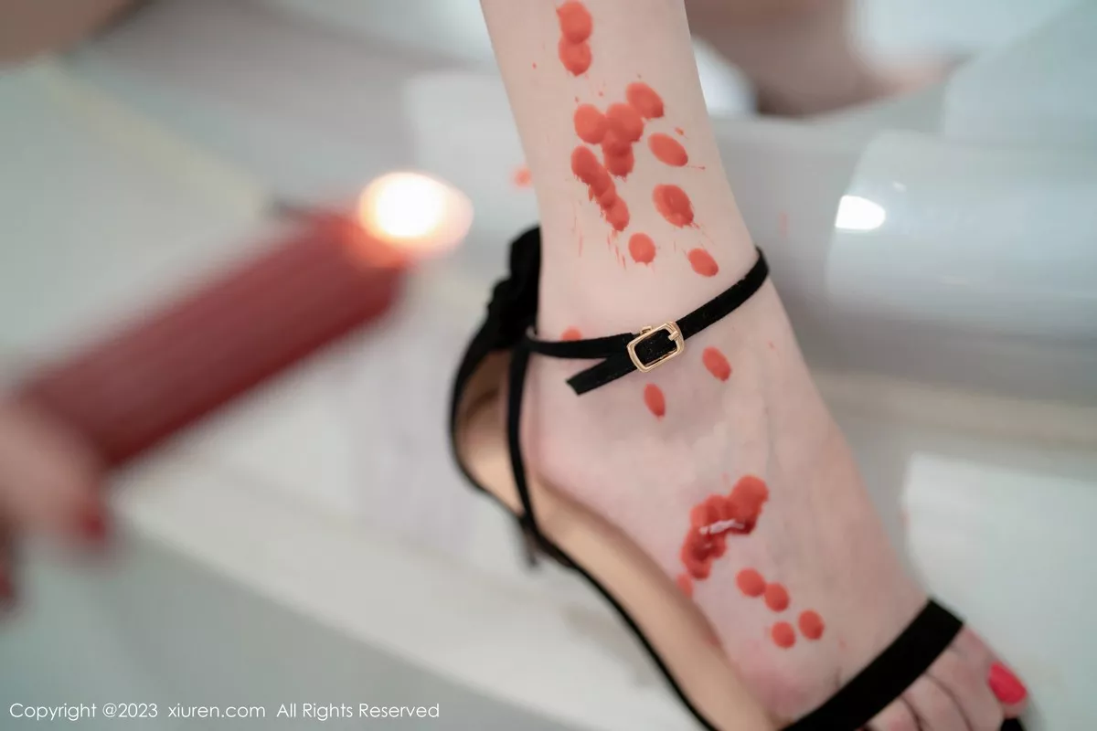 秀人集.com_[XiuRen秀人网]No.6371_模特Summer宝宝浅绿灰色轻透蕾丝连衣长裙秀曼妙身姿诱惑写真60P