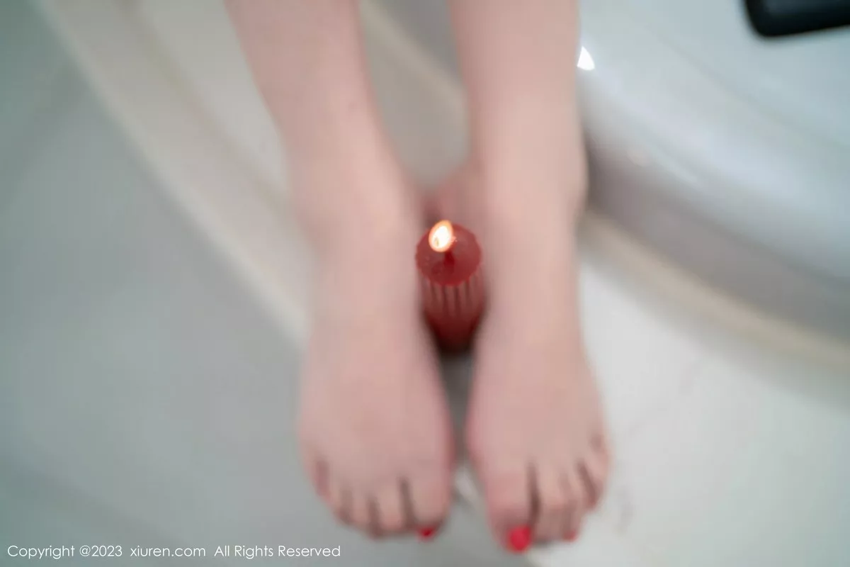 秀人集.com_[XiuRen秀人网]No.6371_模特Summer宝宝浅绿灰色轻透蕾丝连衣长裙秀曼妙身姿诱惑写真60P