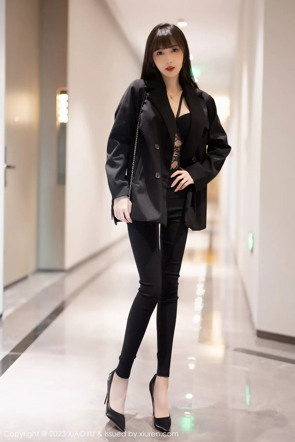 秀人集.com_[XiaoYu画语界]Vol.981_模特林星阑性感黑色连体蕾丝内衣配原色丝袜秀曼妙身姿诱惑写真87P
