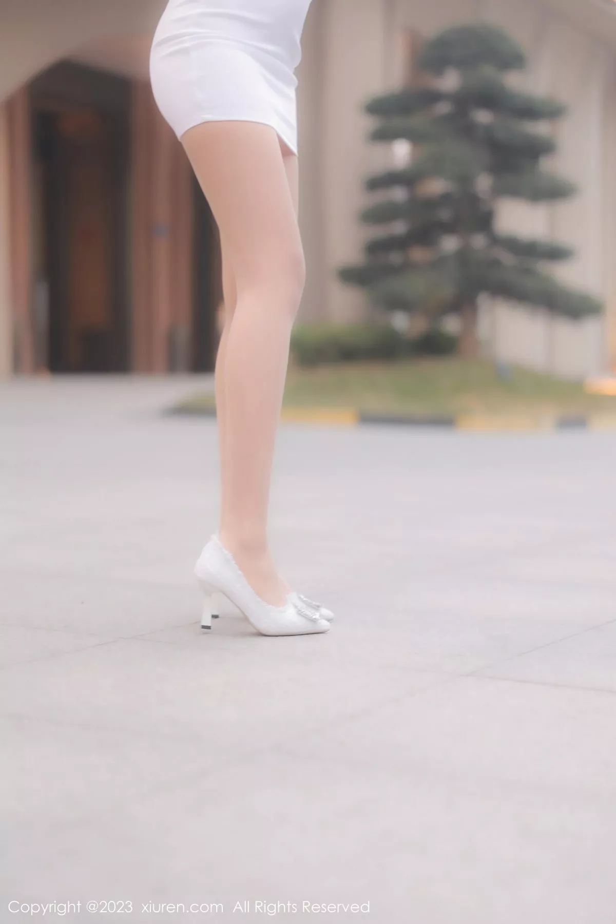 秀人集.com_[XiuRen秀人网]No.6389_模特江真真浅紫上衣配白短裙露性感白色蕾丝内衣完美诱惑写真100P