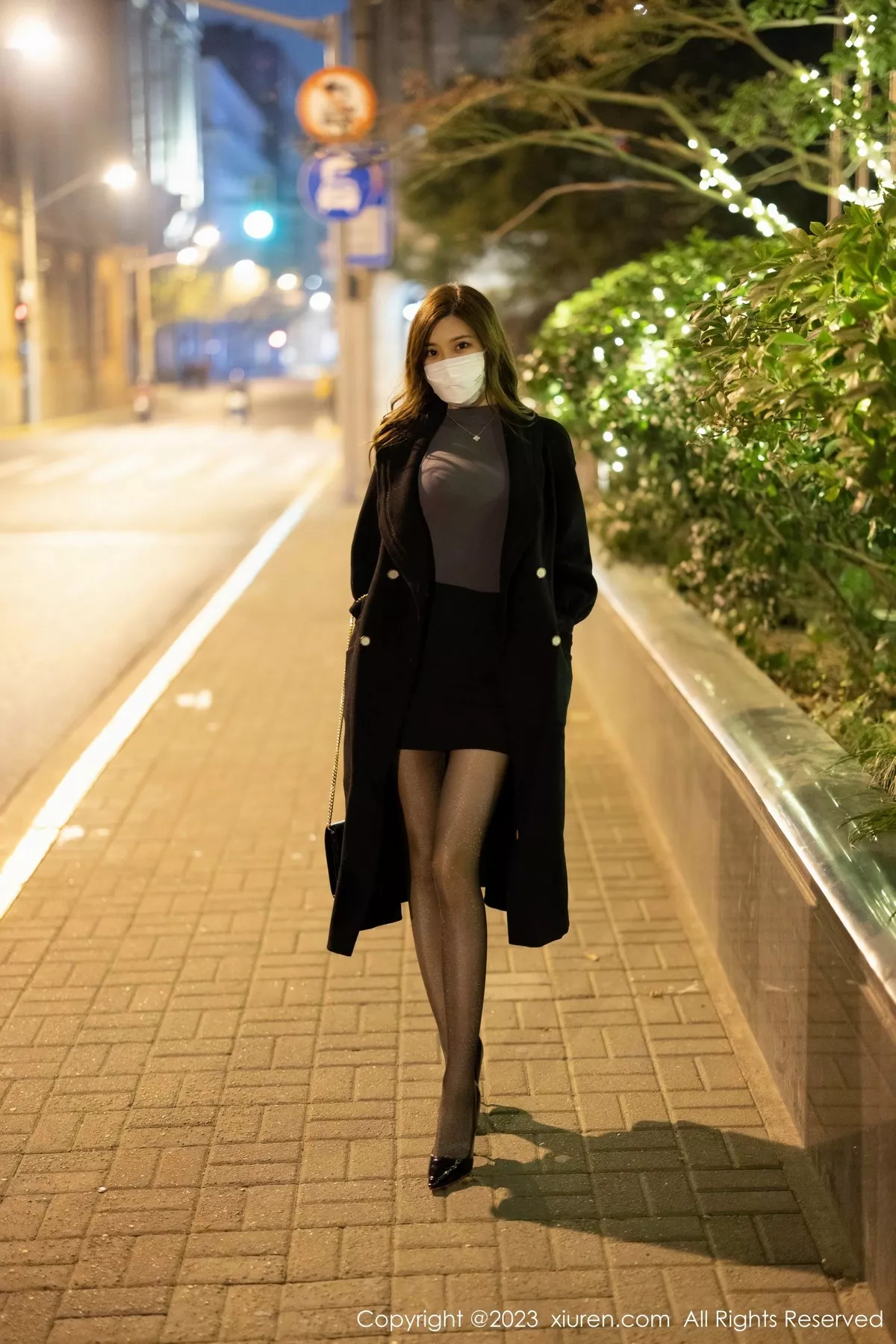 秀人集.com_[XiuRen秀人网]No.6395_女神绮里嘉ula深灰色收身上衣配黑短裙露性感灰色内衣诱惑写真79P