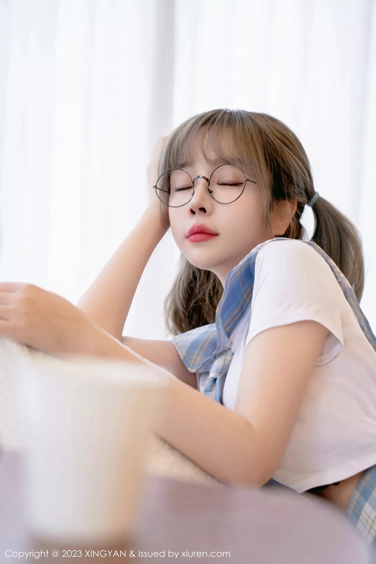 秀人集.com_[XINGYAN星颜社]VOL.180_女神王雨纯淡蓝色格子短裙套装露性感粉色内衣迷人诱惑写真82P