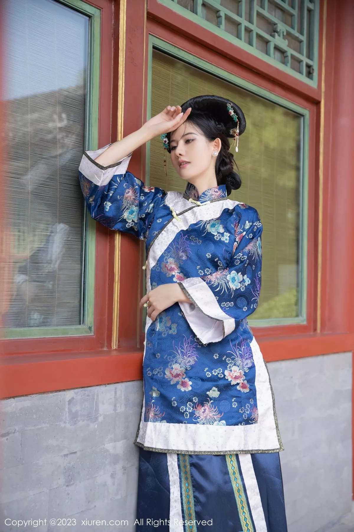 秀人集.com_[XiuRen秀人网]No.6398_模特就是阿朱啊脱宫廷古装露蓝色睡衣秀曼妙绝美身姿诱惑写真86P