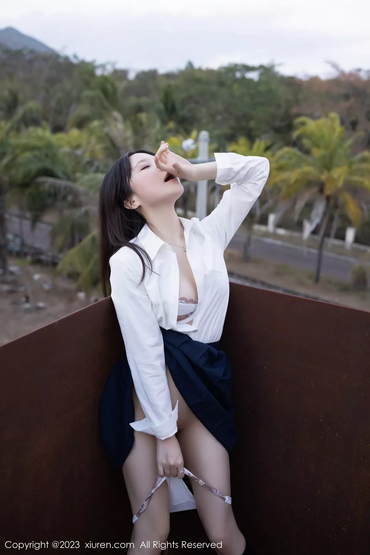 秀人集.com_[XiuRen秀人网]No.6400_模特鱼子酱Fish性感学妹装扮白T配深蓝短裙秀曼妙身姿诱惑写真82P