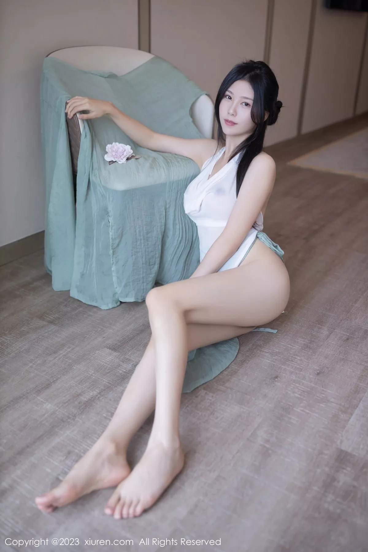 秀人集.com_[XiuRen秀人网]No.6420_模特利世性感绿色古装服饰配白色薄纱秀曼妙身姿迷人诱惑写真74P