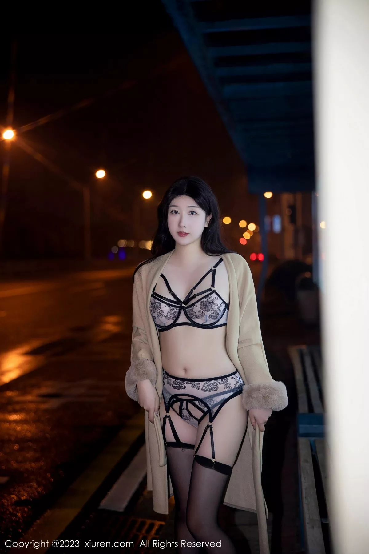 秀人集.com_[XiuRen秀人网]No.6424_模特江真真脱外套露性感蕾丝内衣配黑丝吊袜秀完美身材诱惑写真66P