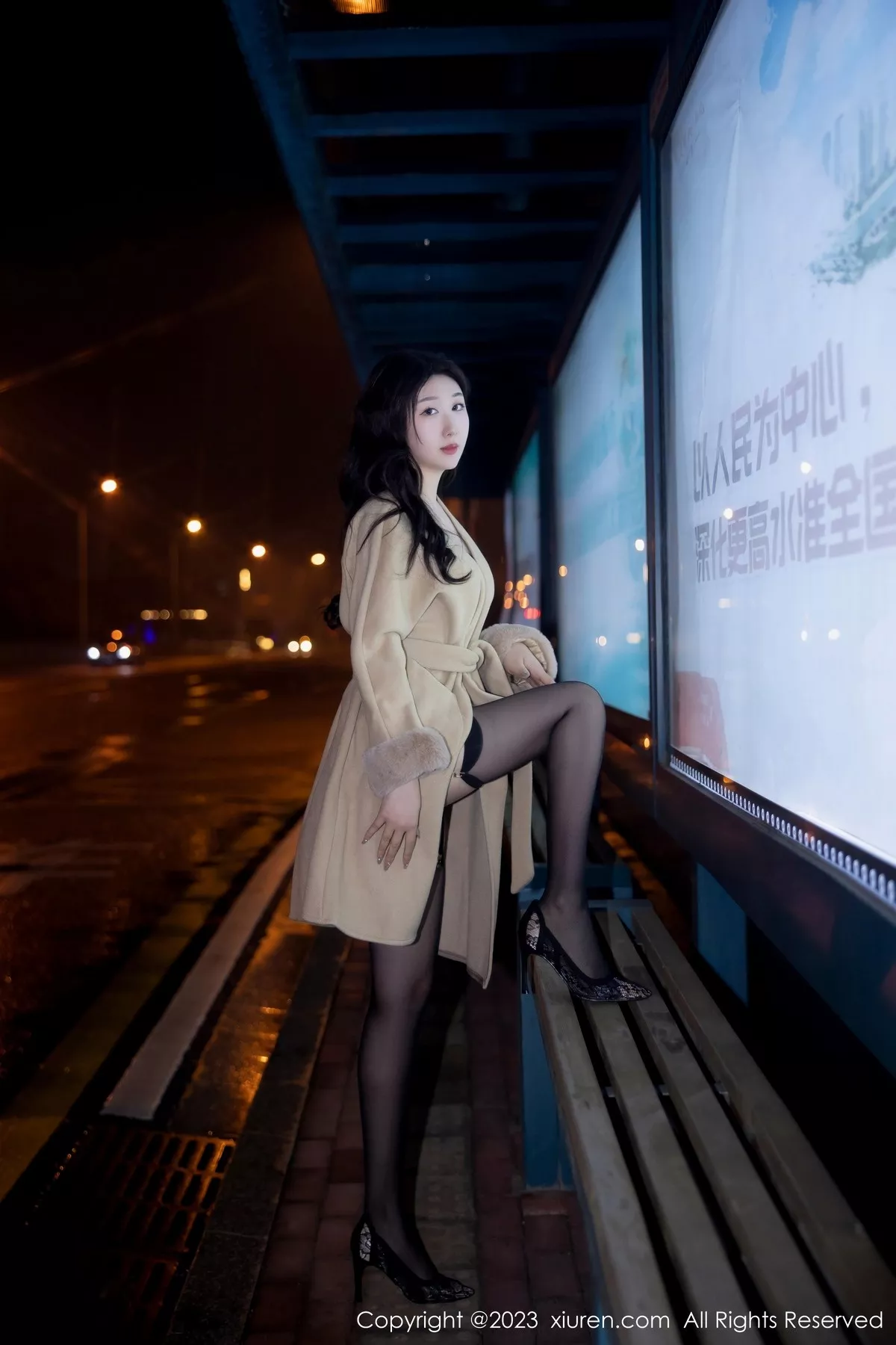 秀人集.com_[XiuRen秀人网]No.6424_模特江真真脱外套露性感蕾丝内衣配黑丝吊袜秀完美身材诱惑写真66P