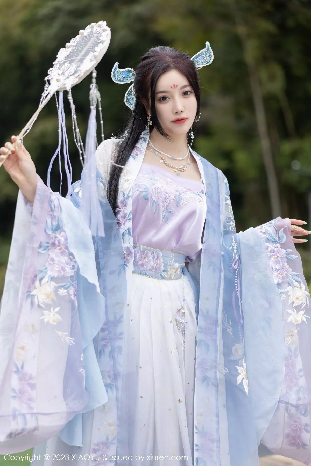 秀人集.com_[XiaoYu画语界]Vol.970_女神杨晨晨Yome脱淡蓝紫色古装服露白色蕾丝内衣完美诱惑写真91P