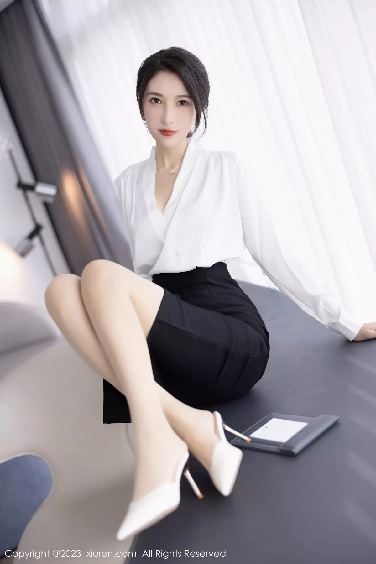 秀人集.com_[XiuRen秀人网]No.6439_模特林乐一性感白色上衣配黑短裙露黑色蕾丝内衣妩媚诱惑写真86P