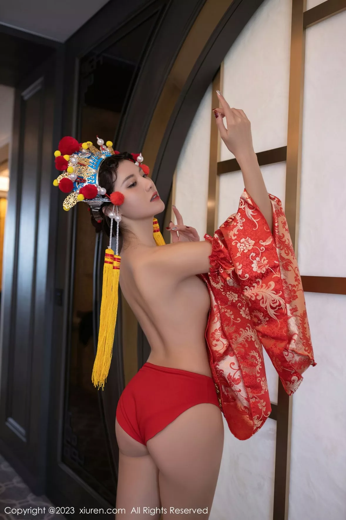 秀人集.com_[XiuRen秀人网]No.6308_模特就是阿朱啊喜庆花嫁主题私房半脱露曼妙绝美身姿诱惑写真81P