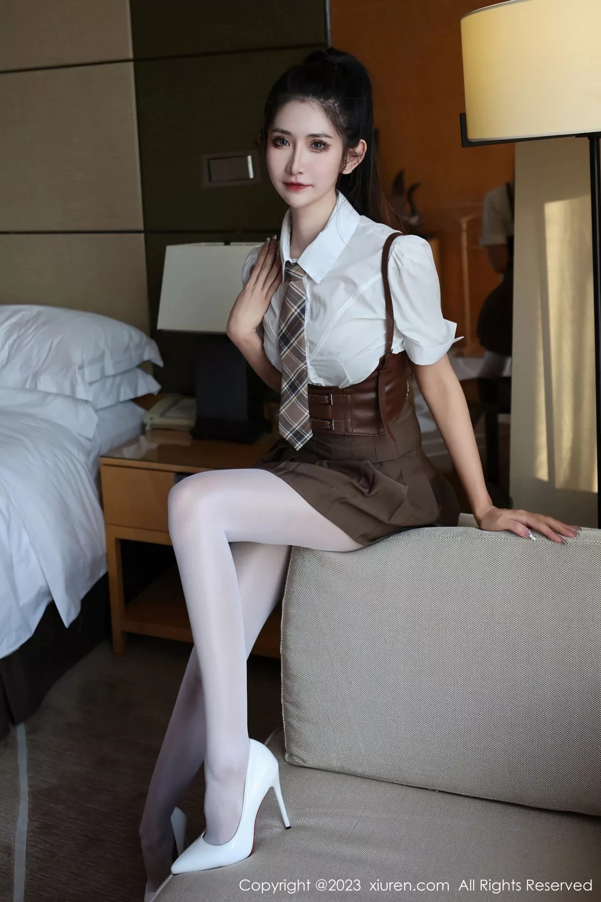 秀人集.com_[XiuRen秀人网]No.6478_模特依娜Yina私房半脱露性感红灰蕾丝内衣配开档白丝诱惑写真97P