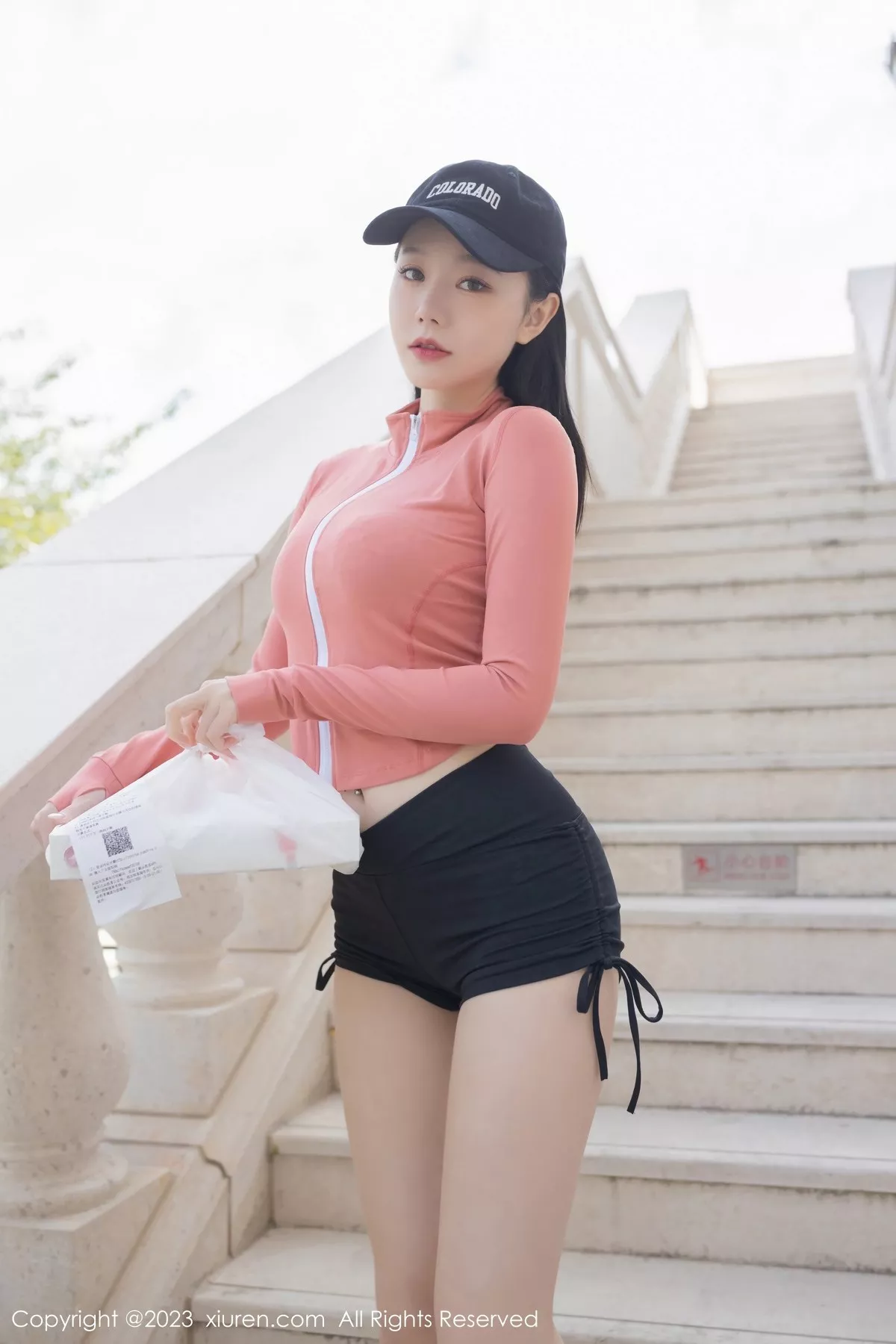 秀人集.com_[XiuRen秀人网]No.6487_模特安然anran粉色运动上衣配黑短裙半脱露蕾丝内衣诱惑写真82P