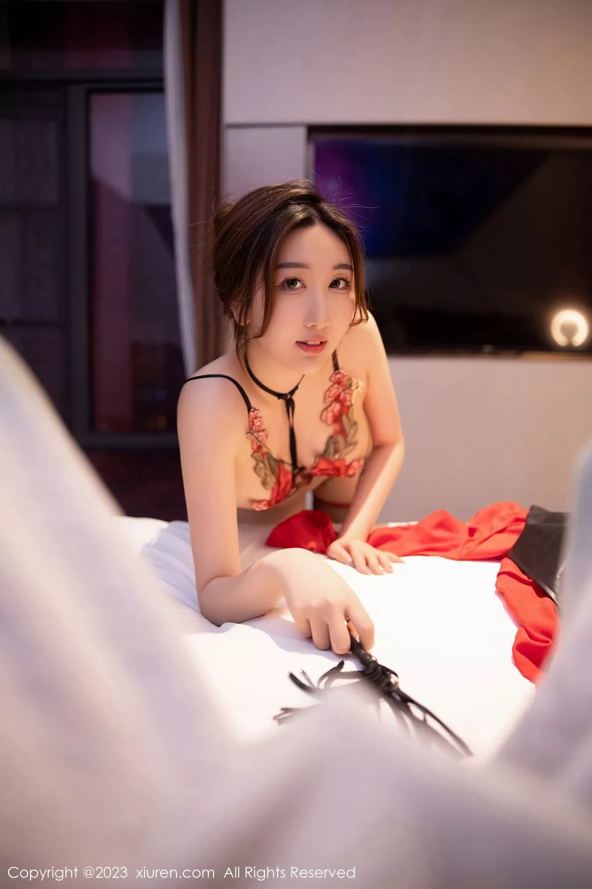 秀人集.com_[XiuRen秀人网]No.6529_模特江真真红色上衣配黑色短裙露花式内衣秀丰满身材诱惑写真88P