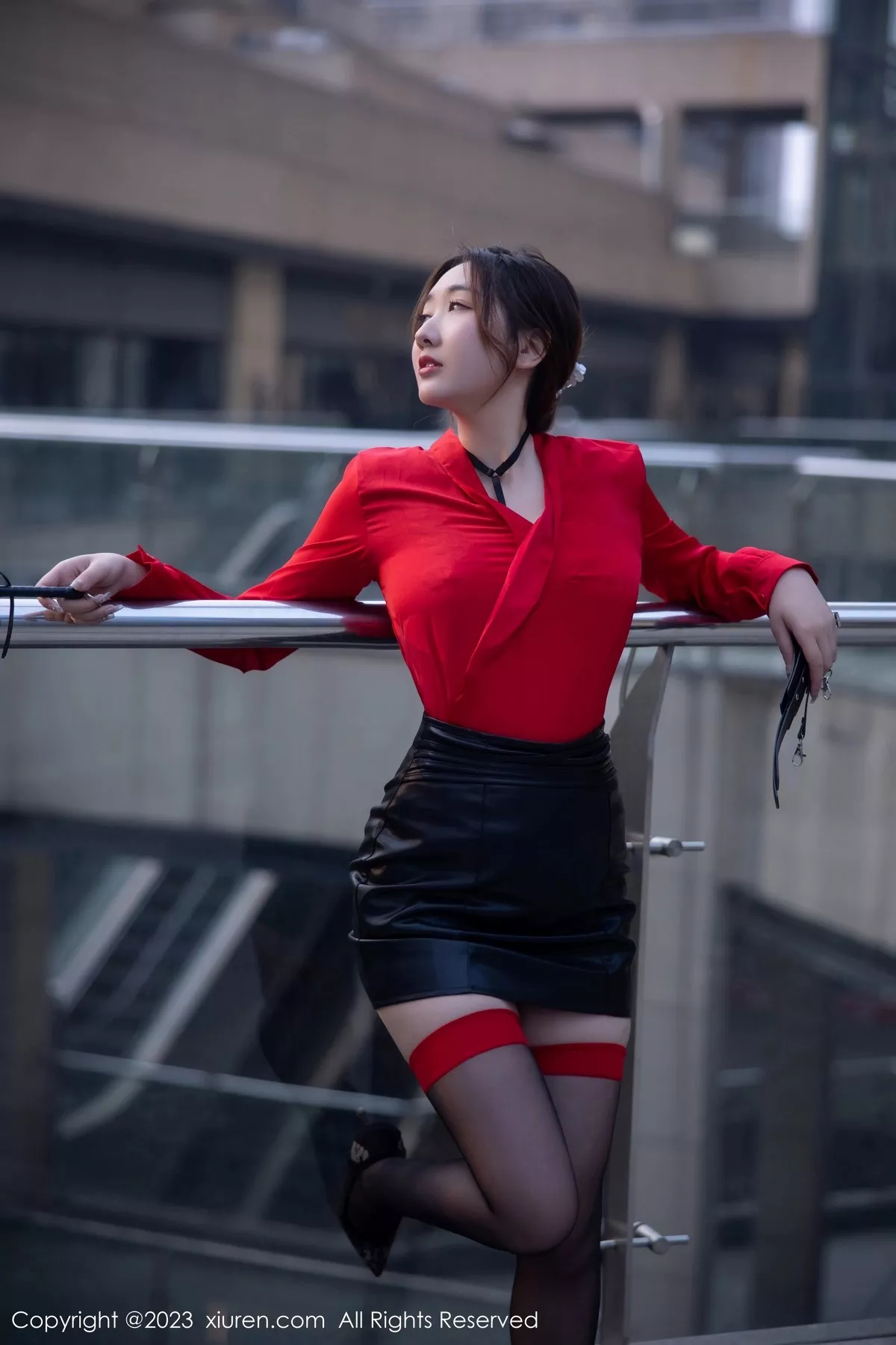 秀人集.com_[XiuRen秀人网]No.6529_模特江真真红色上衣配黑色短裙露花式内衣秀丰满身材诱惑写真88P