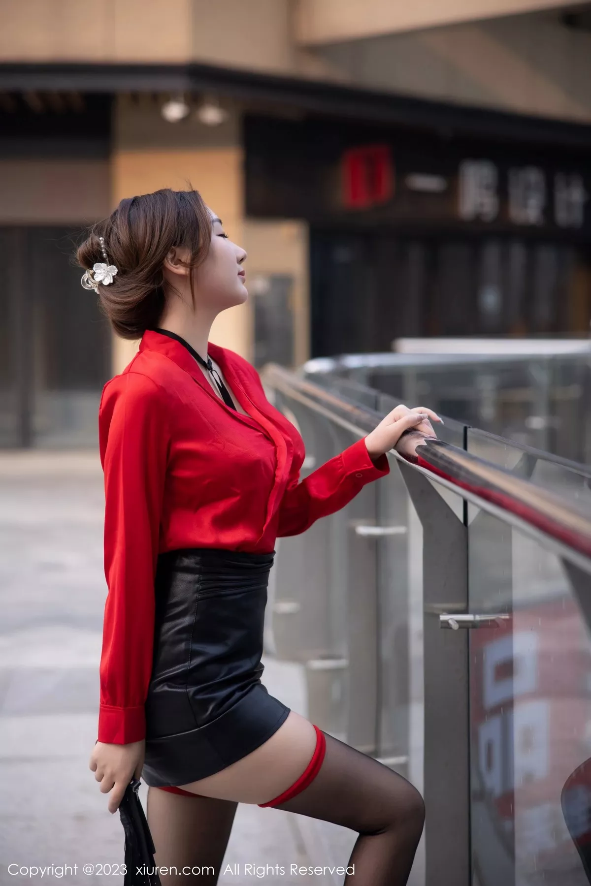 秀人集.com_[XiuRen秀人网]No.6529_模特江真真红色上衣配黑色短裙露花式内衣秀丰满身材诱惑写真88P