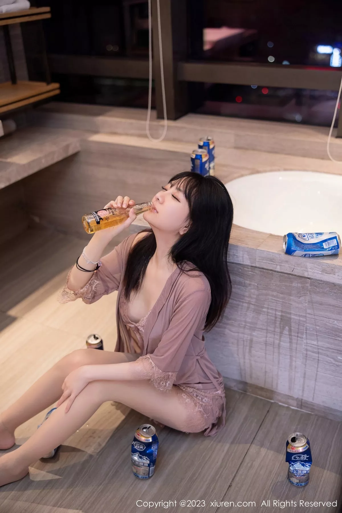 秀人集.com_[XiuRen秀人网]No.6558_模特谢小蒽私房浴室红灰色轻透薄纱睡裙配超薄肉丝湿身诱惑写真79P