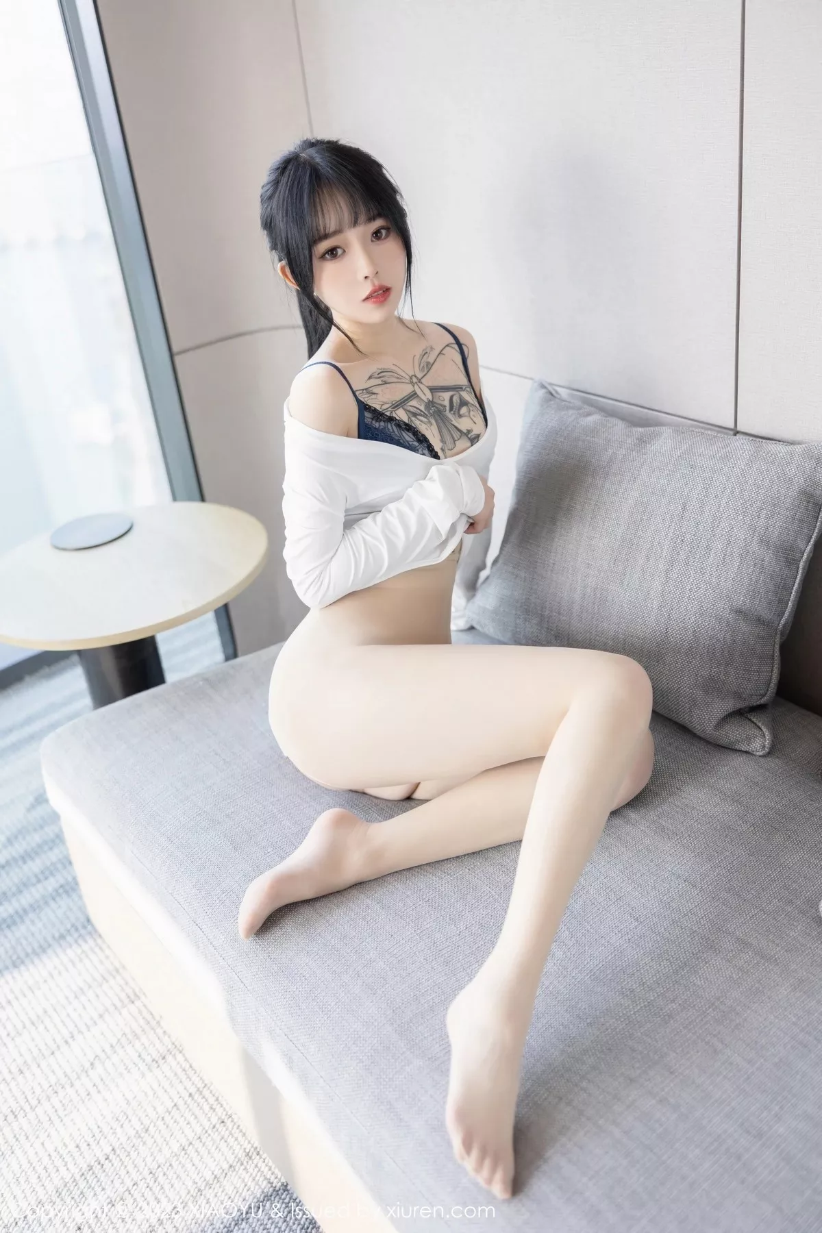 秀人集.com_[XiaoYu画语界]Vol.1006_模特奶瓶黑色连身短裙+性感蓝色蕾丝内衣秀曼妙身姿诱惑写真103P