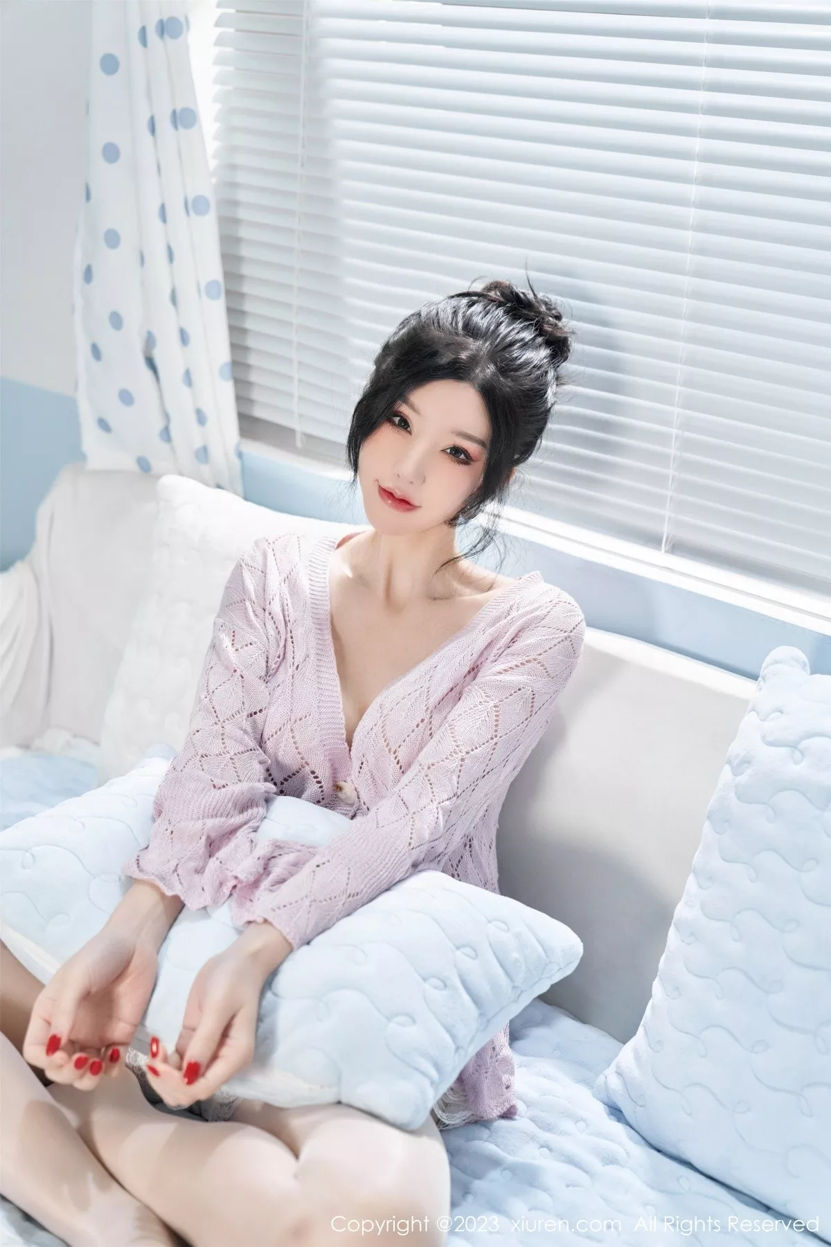 秀人集.com_[XiuRen秀人网]No.6580_女神周于希Sally性感粉色服饰配超薄肉丝半脱露豪乳遮点诱惑写真80P