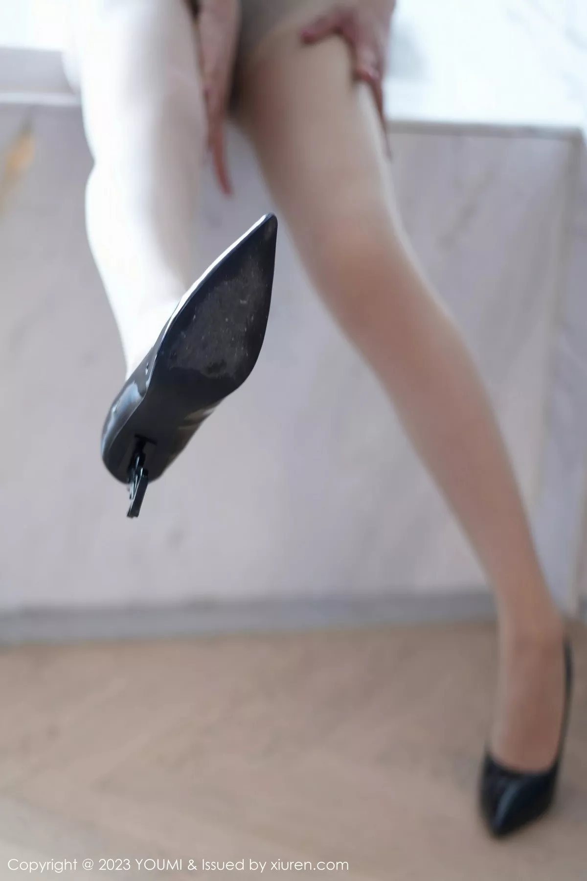 秀人集.com_[YouMi尤蜜荟]Vol.916_模特心妍小公主蓝色情趣服配超薄肉丝半脱秀豪乳翘臀诱惑写真47P