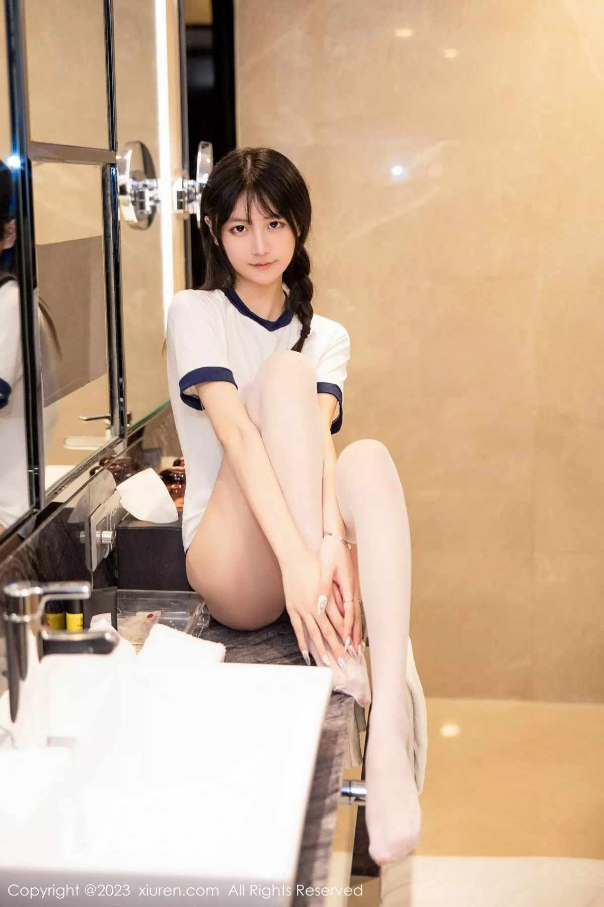 秀人集.com_[XiuRen秀人网]No.6447_模特谢小蒽私房浴室性感白色水手服秀苗条身材迷人诱惑写真87P